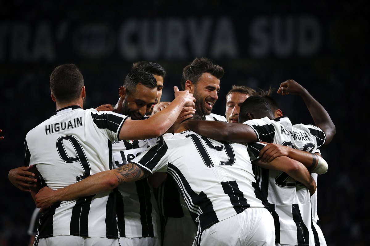 La Juventus de Turín superó por goleada al Génova y se acerca a su sexto Scudetto consecutivo. (Foto Prensa Libre: AFP).