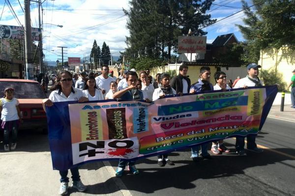 Vecinos de Boca del Monte, Villa Canales exigen más seguridad para reducir los índices de violencia en el área.