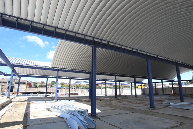 En la reconstrucción del mercado La Terminal se invierten Q17.8 millones. (Foto Prensa Libre: Hemeroteca PL)