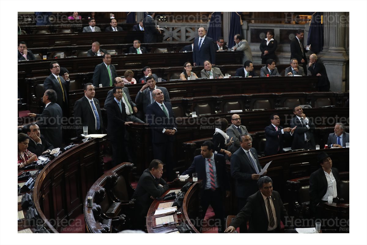 Sesión plenaria del Congreso en la cual diputados insistieron en que desde el año 2017 la CDAG había quedado facultada para apoyar al futbol, con el decreto 10-2017. Foto del 15/3/2018 (Foto: Hemeroteca PL)
