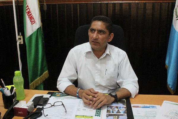 jefe municipal Roberto Lemus habla acerca de su administración en  Mazatenango.