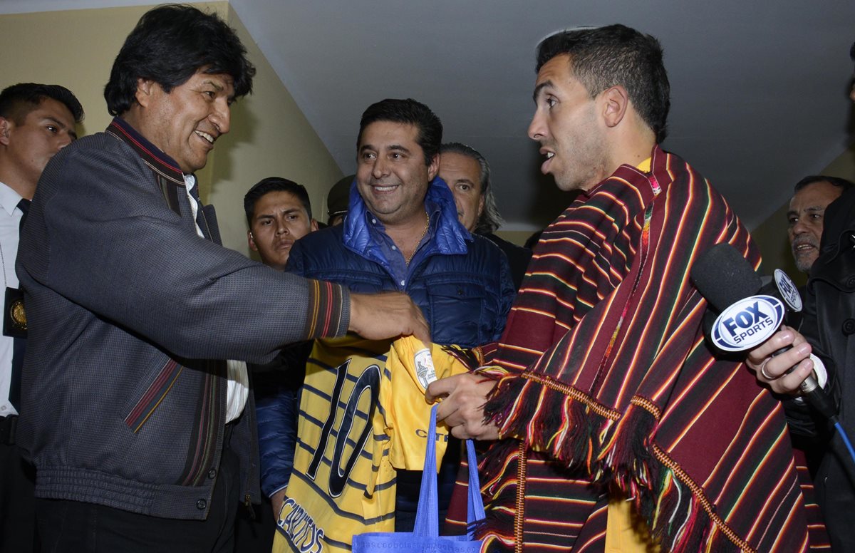 El escándalo de Zapata salpica a Evo Morales, presidente de Bolivia, (izq.)(Foto Prensa Libre: AP).