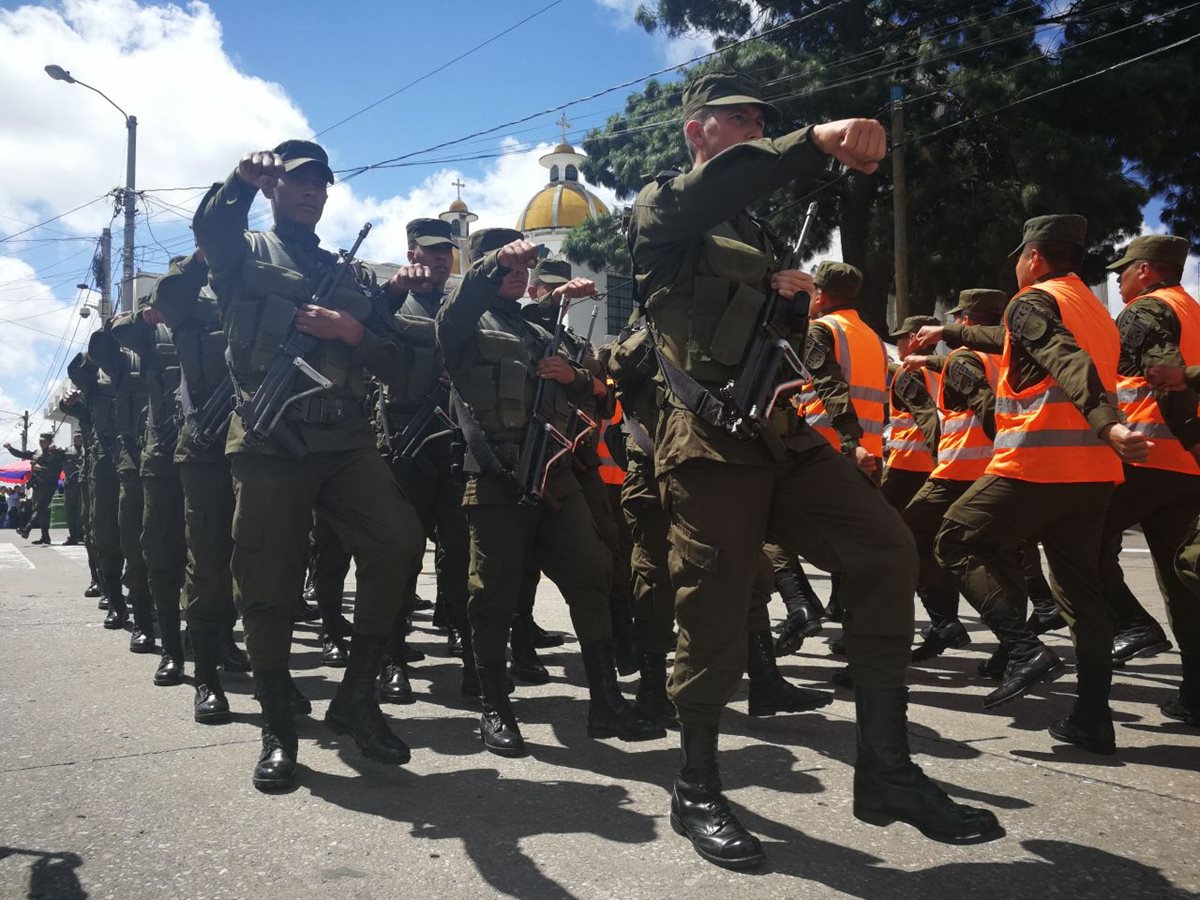 La celebración del Día del Ejército se centrará en Quetzaltenango y Zacapa. (Foto Prensa Libre: Oscar Felipe)