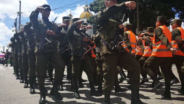 La celebración del Día del Ejército se centrará en Quetzaltenango y Zacapa. (Foto Prensa Libre: Oscar Felipe)