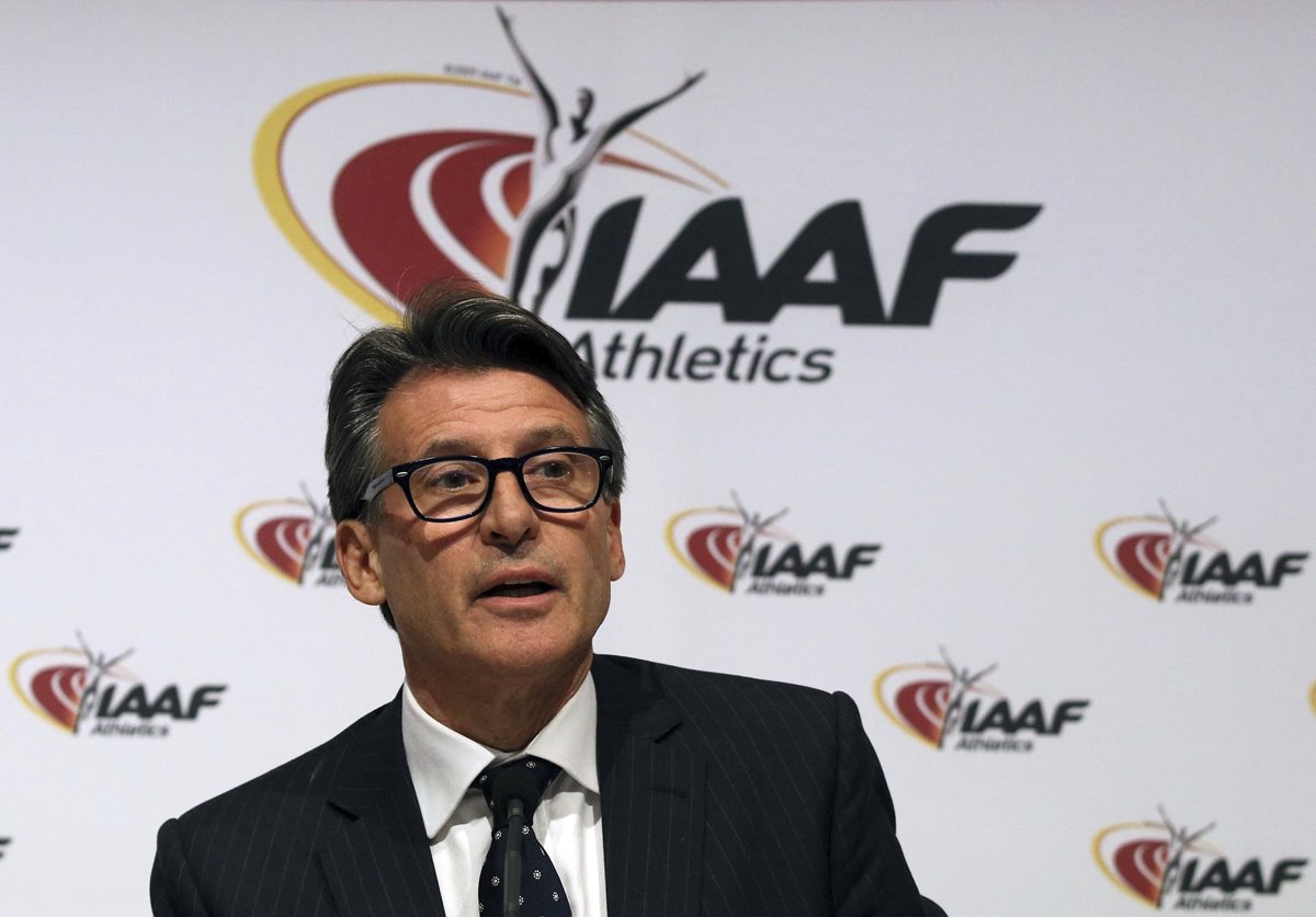 El presidente de la IAAF, Sebastian Coe, está bajo la lupa por legisladores británicos. (Foto Prensa Libre: AFP)
