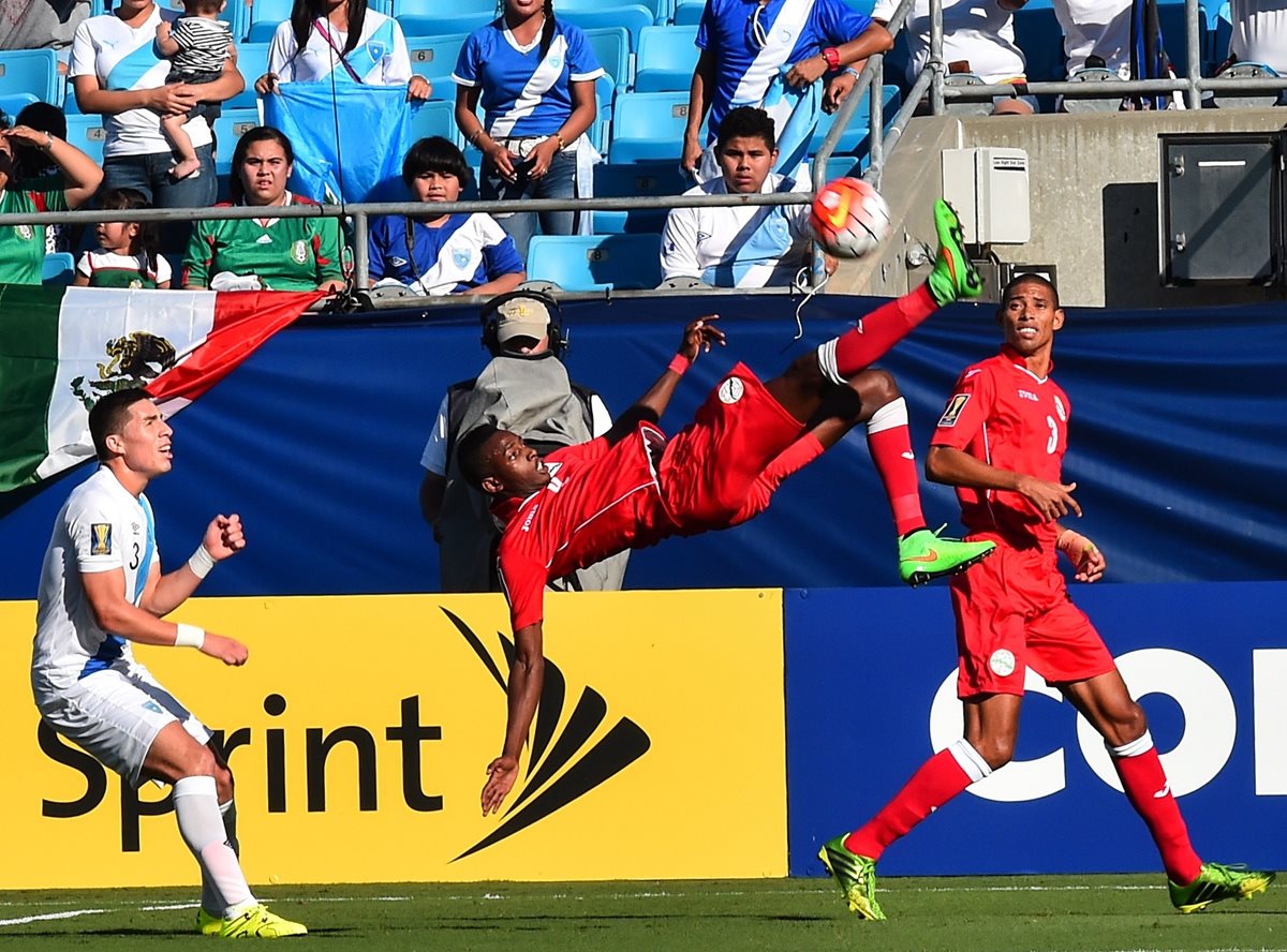 Maikel Reyes fue el verdugo de Guatemala, tras anotar el único gol del encuentro. (Foto Prensa Libre: AFP)