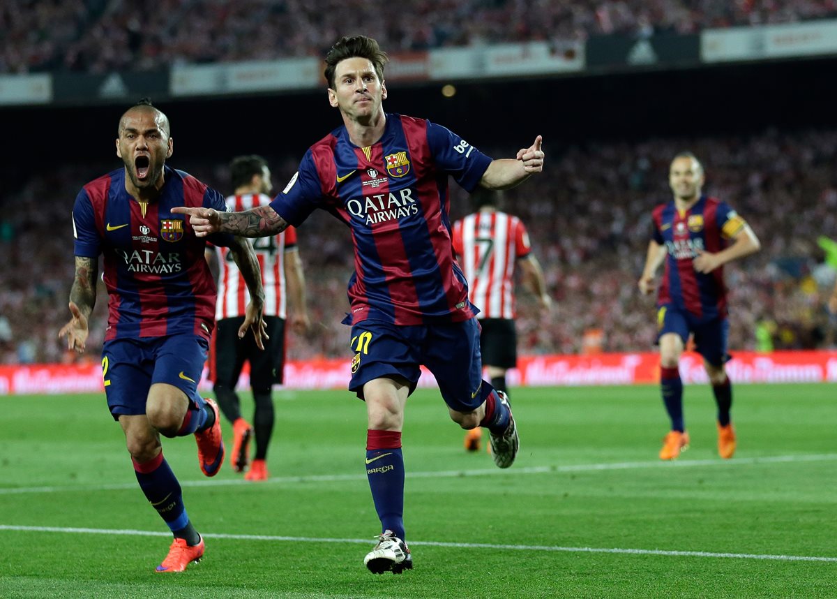 Leo Messi también se encuentra nominado para el Balón de Oro de la Fifa y el premio Puskas al mejor gol. (Foto Prensa Libre: AP)