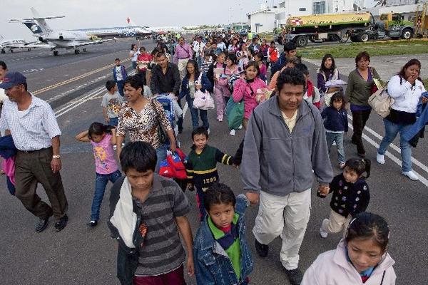 El miedo ha empujado a los pobladores de Ciudad Juárez a dejar el lugar. (Foto Prensa Libre: AFP)<br _mce_bogus="1"/>