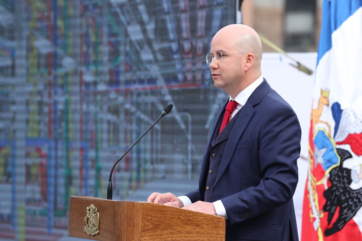 El gerente general de Google Chile, Edgardo Frías, dijo que es una "fortaleza" de alta seguridad ubicada en Chile que aloja datos de millones de usuarios y busca adaptarse a su rápido crecimiento. (Foto Prensa Libre: EFE)