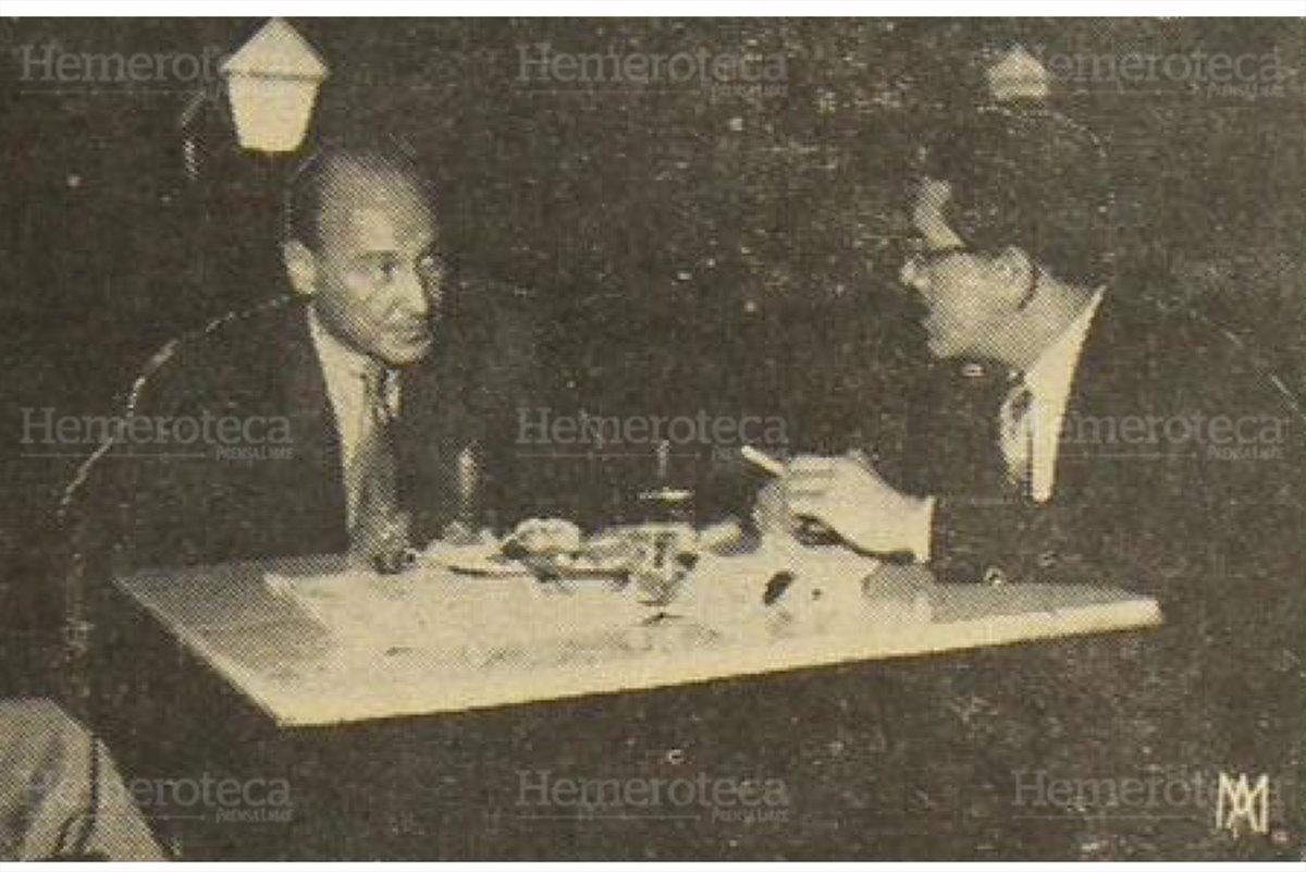 Mario Sandoval Figueroa -d- uno de los fundadores de Prensa Libre, entrevista al compositor español Gustavo Pittaluga, el 28 de agosto de 1951. (Foto: Hemeroteca PL)
