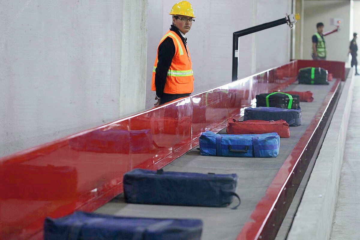 Un nuevo sistema para revisión de equipaje opera desde hoy en el Aeropuerto. (Foto Prensa Libre: Esbin García).