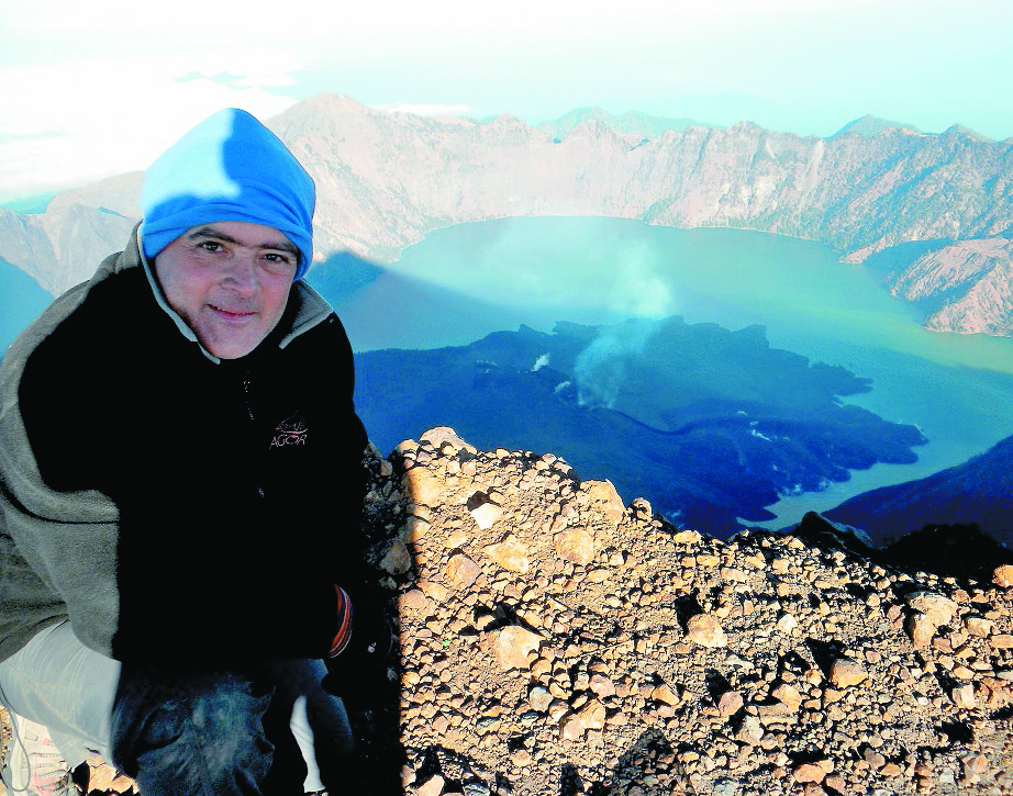 Jaime Viñals continúa con su expedición en busca de poner la bandera de Guatemala en los 10 volcanes del mundo. (Foto Prensa Libre: Hemeroteca PL)