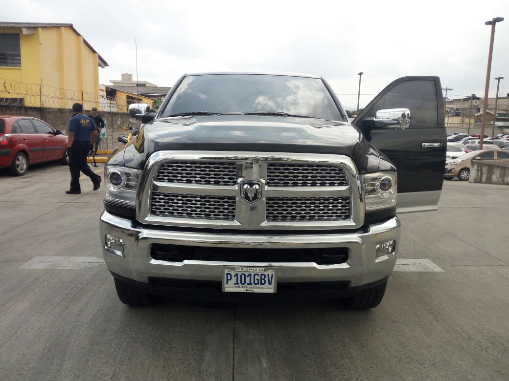 Un picop Dodge Ram 2500 es parte del lote de vehículos inmovilizados a Juan Carlos Monzón. (Foto Prensa Libre: MP)