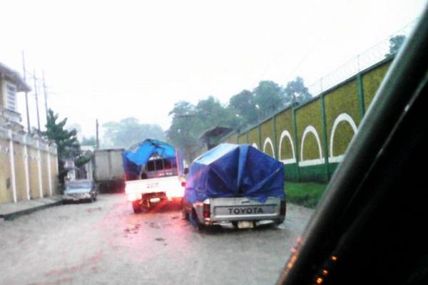 Lector comparte imagen de cómo se daña con lluvia el tramo de San Antonio Suchitepéquez a Santo Tomás La Unión, Suchitepéquez.<br _mce_bogus="1"/>