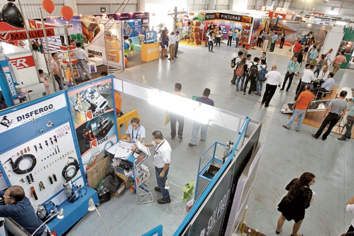 la feria de pla Construcción abrió ayer en el Parque de la Industria y concluye el domingo.