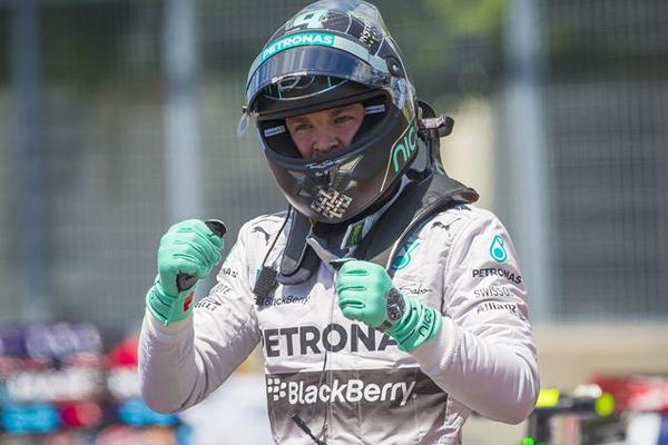 Rosberg celebra tras el triunfo en Montreal. (Foto Prensa Libre: EFE)
