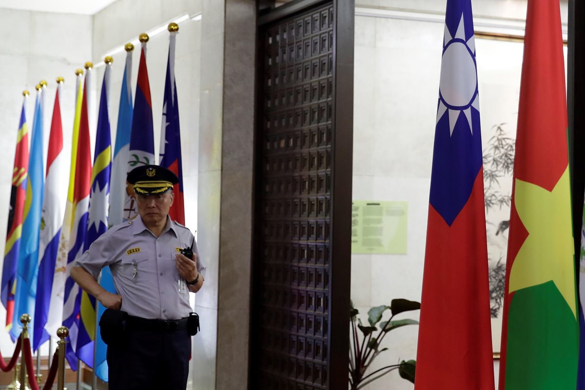 Taiwán ha ofrecido apoyo a los países centroamericanos con los que mantiene relaciones diplomáticas, para evitar perder aliados. (Foto Prensa Libre: EFE)