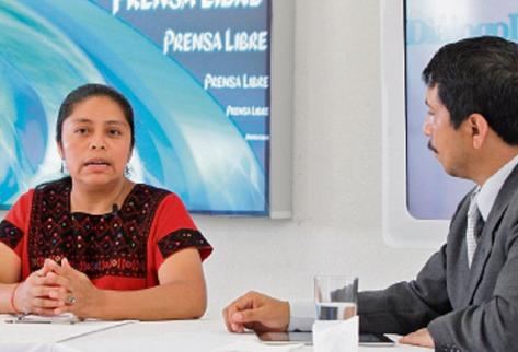 La experta Lorenza Laynez afirma que es clave trabajar en la recuperación de la autoestima étnica de los niños y jóvenes indígenas. (Foto Prensa Libre: Paulo Raquec)
