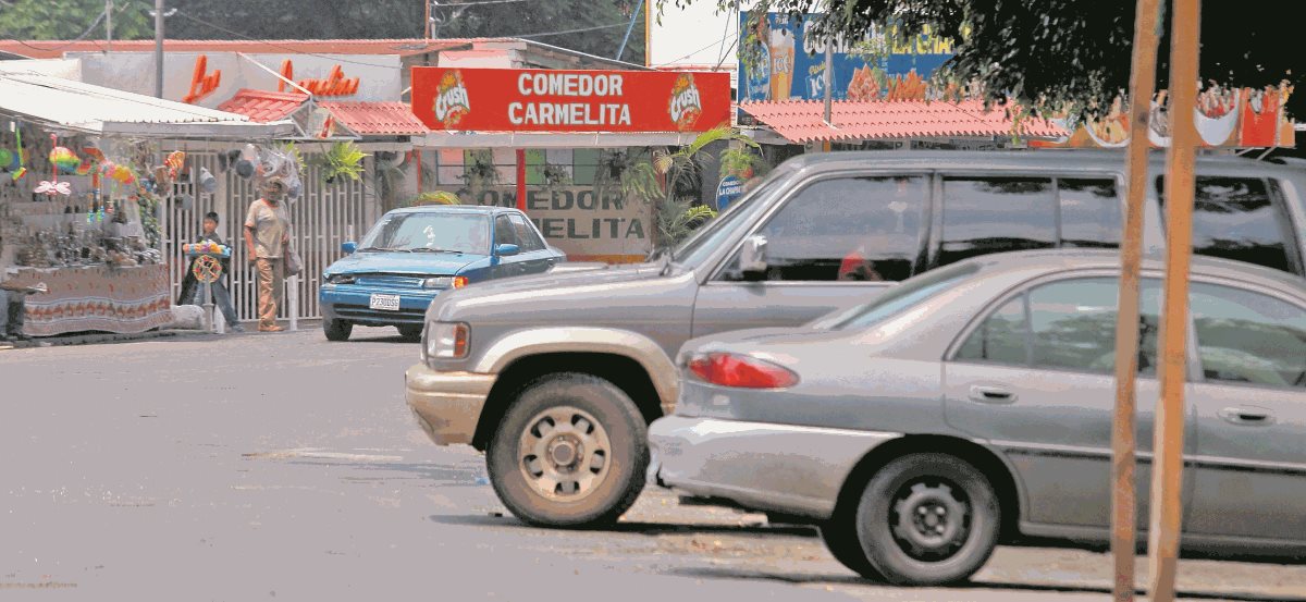Vecinos de Amatitlán aseguran que varios asaltos se han cometido en la playa pública de ese lago.(Foto Prensa Libre: Hemeroteca PL)
