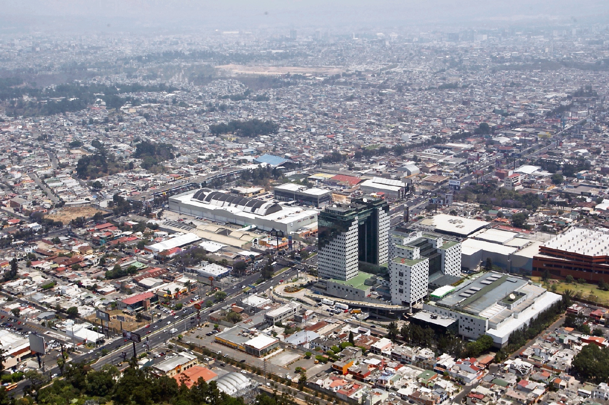 el ciclo  de auditorías de calificación de riesgo país  empezó esta semana con la evaluación que realizó la firma Fitch y para junio está previsto que arribe una misión del FMI. (Foto Prensa Libre: OSCAR RIVAS)