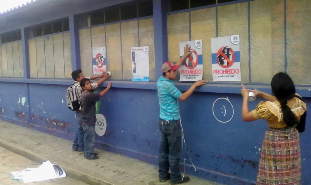 La organización comunitaria, junto a campañas de la PNC, contribuyen a que Zacualpa, Quiché, sea un municipio pacífico. (Foto Prensa Libre. Óscar Figueroa)