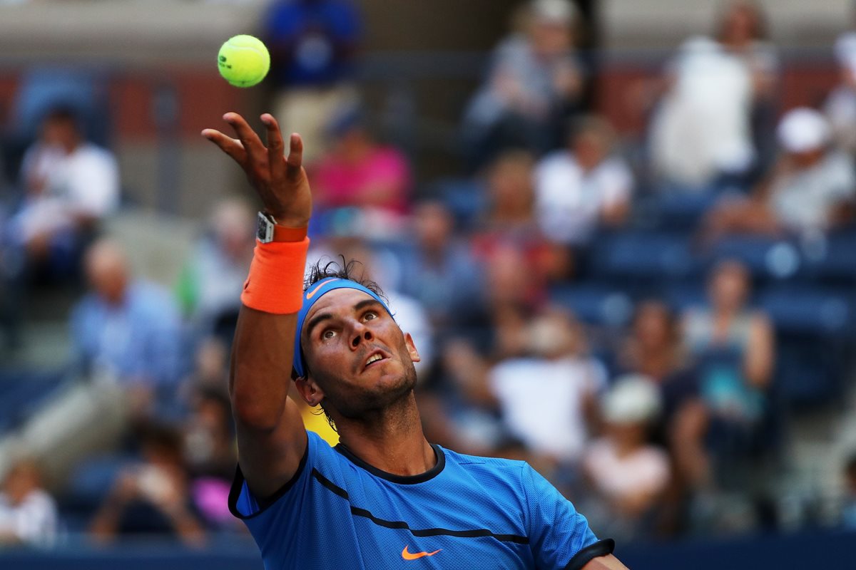 El Español Rafa Nadal señaló sentirse un poco mejor. (Foto Prensa Libre: AFP)