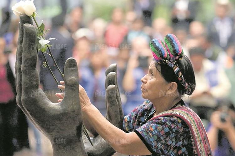 Los Acuerdos de Paz de Guatemala fueron firmados en diciembre de 1996 tras 36 años de lucha armada (1960-1996). (Foto Prensa Libre: Hemeroteca PL)