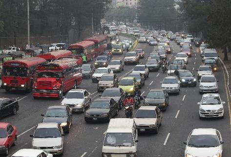 Datos de la SIB refieren que la siniestralidad acumulada fue  equivalente a Q525 millones en el ramo de seguros por daños. (Foto Prensa Libre: Hemeroteca PL)