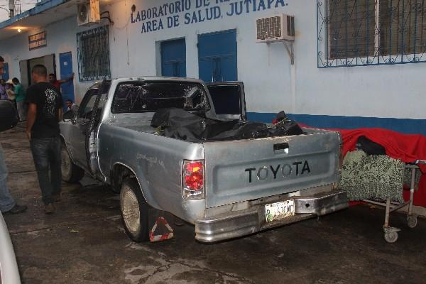 Picop donde  viajaba Meda Rivera, en Jutiapa. (Foto Prensa Libre: Óscar González)