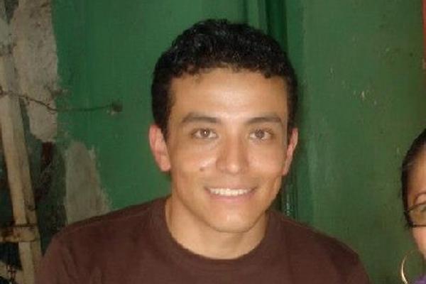 Roberto Estuardo Palacios Martínez, víctima.