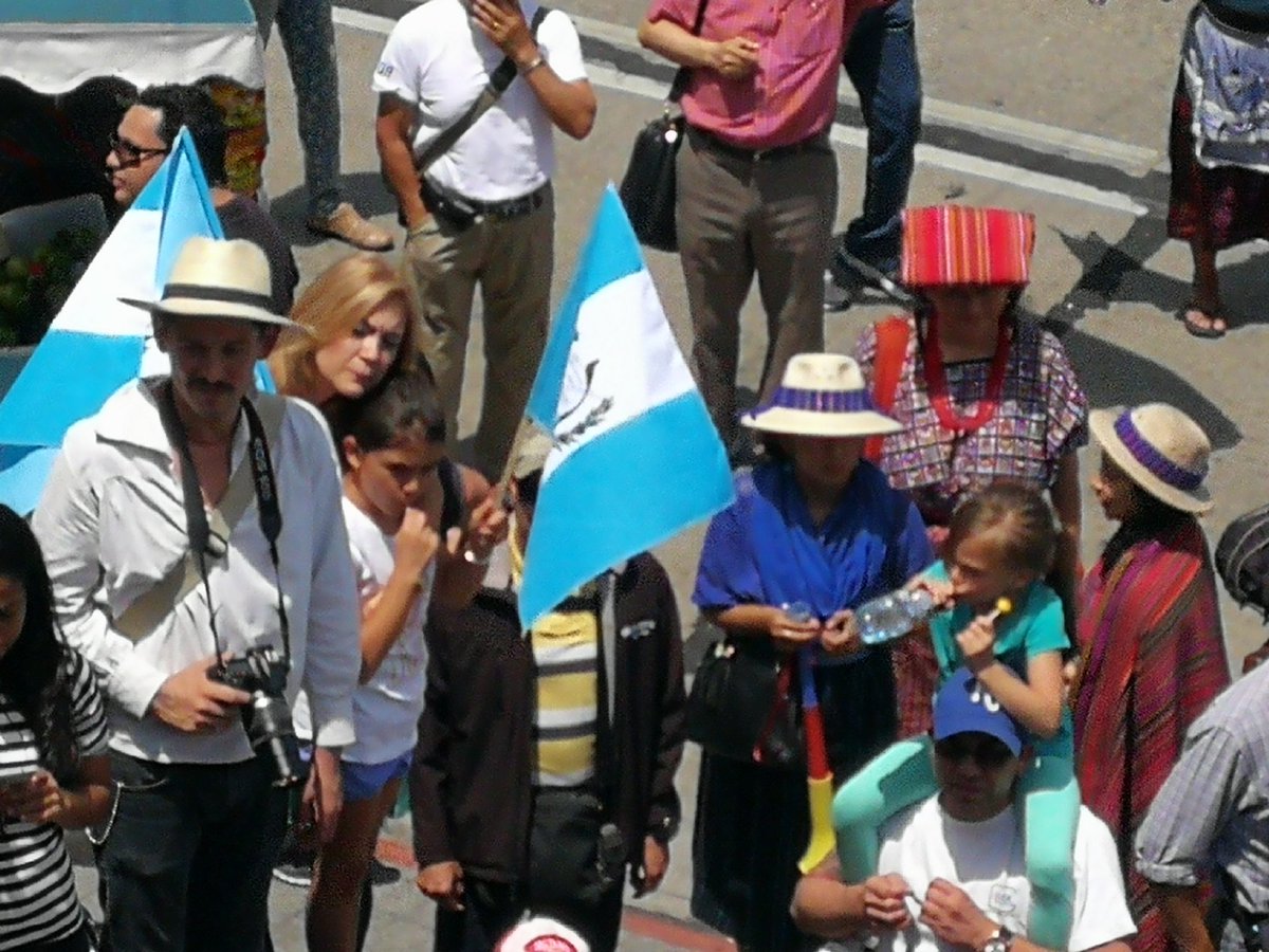 Guatemaltecos esperan pronunciamiento y resolución de la CC.