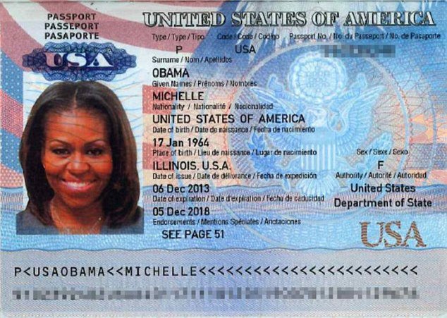La imagen del supuesto pasaporte de Michelle Obama, esposa del presidente de EE. UU., Barack Obama, circula en internet. (Foto Twitter).