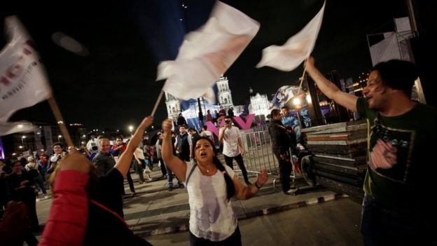 El festejo no se hizo esperar en la Ciudad de México. (Reuters).