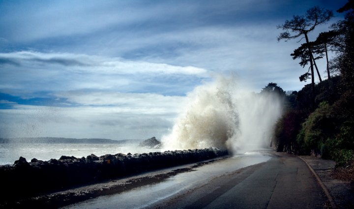 Científicos estudian el aumento del nivel del mar. (EFE).
