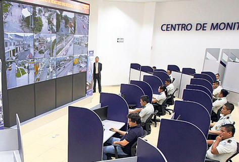 Los centros de monitoreo de las cámaras electrónicas de la Policía se mantienen en alerta ante la activación de sensores.