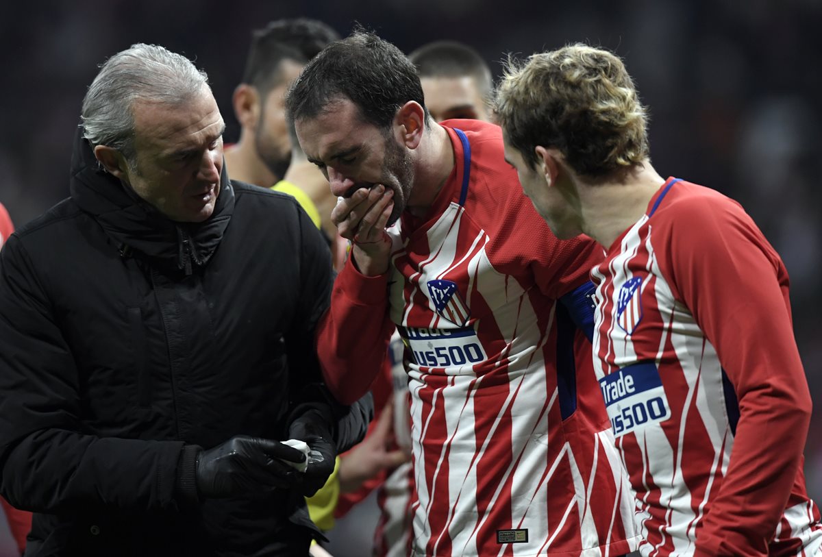 El uruguayo Diego Godín será baja para el Atlético de Madrid después de haber perdido tres dientes. (Foto Prensa Libre: AFP)