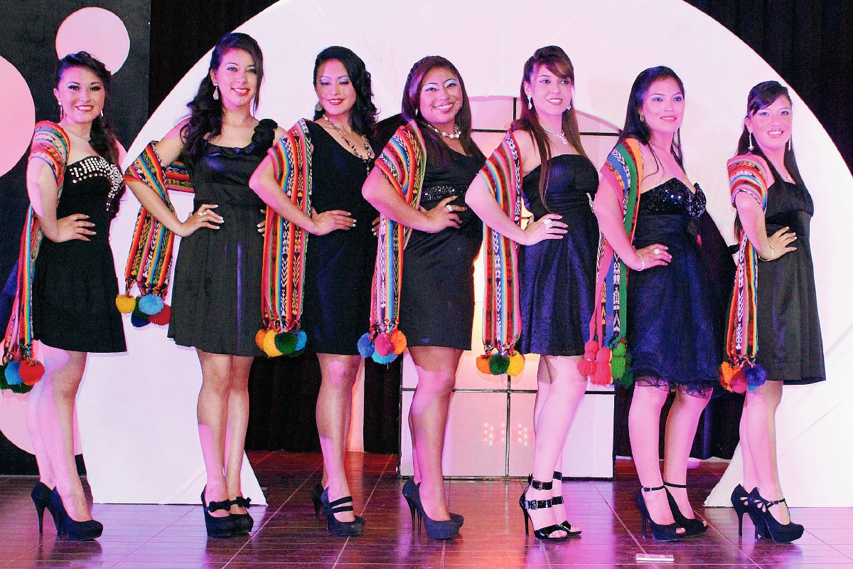 Candidatas a Reina Valle de La Esmeralda, de San Pedro Sacatepéquez, San Marcos. (Foto Prensa Libre: Aroldo Marroquín)