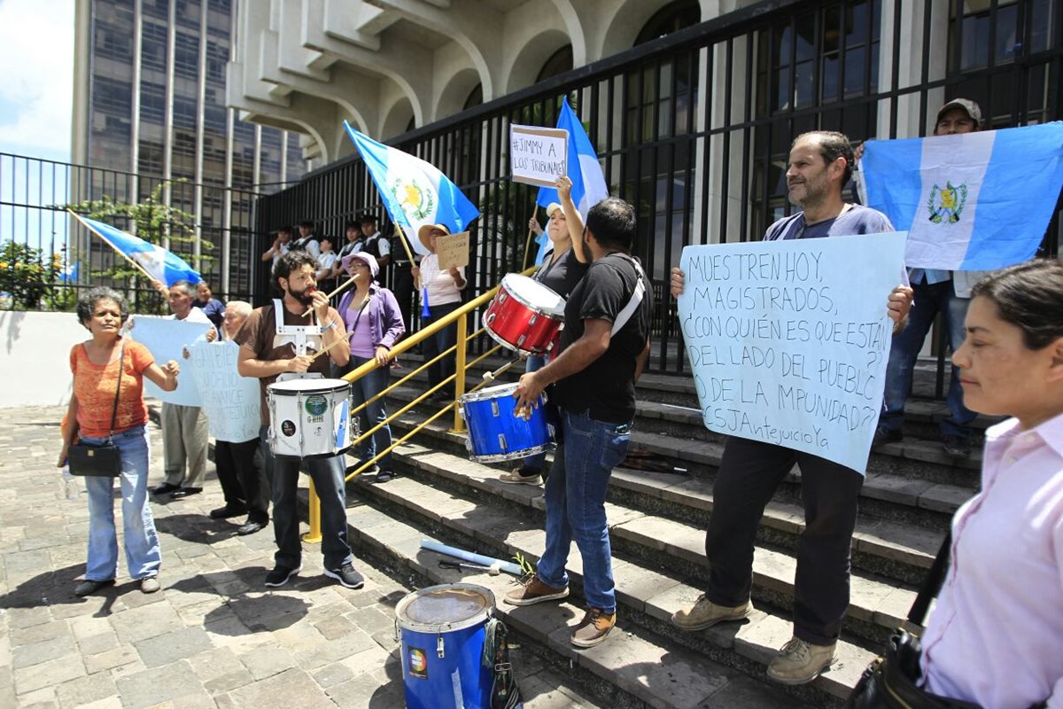 El grupo llegó a las 10:30 de la mañana.