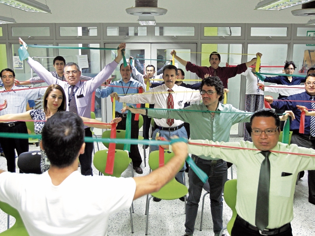 La rutina de ejercicios depende del tipo de trabajo que se hace en la empresa.(Foto Prensa Libre: Esbin García)