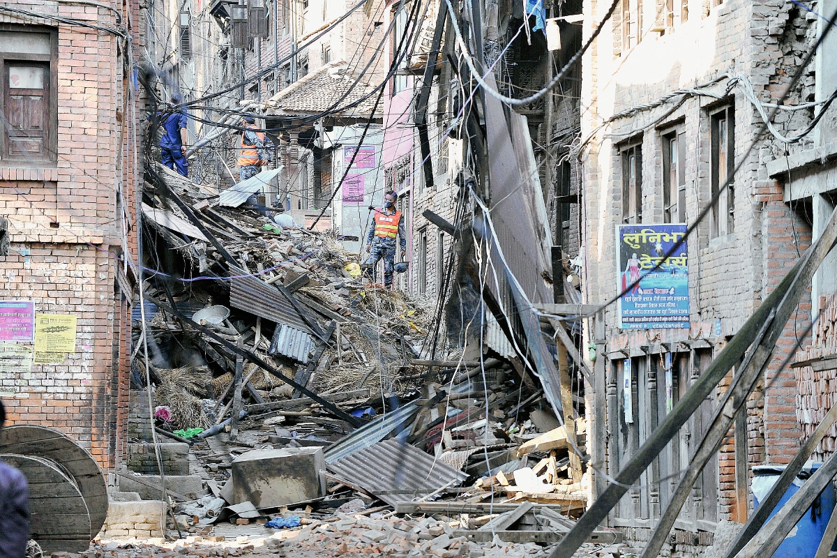 Daños por terremoto en en Bhaktapur, cerca de Katmandú, Nepal. (Foto Prensa Libre: AP)