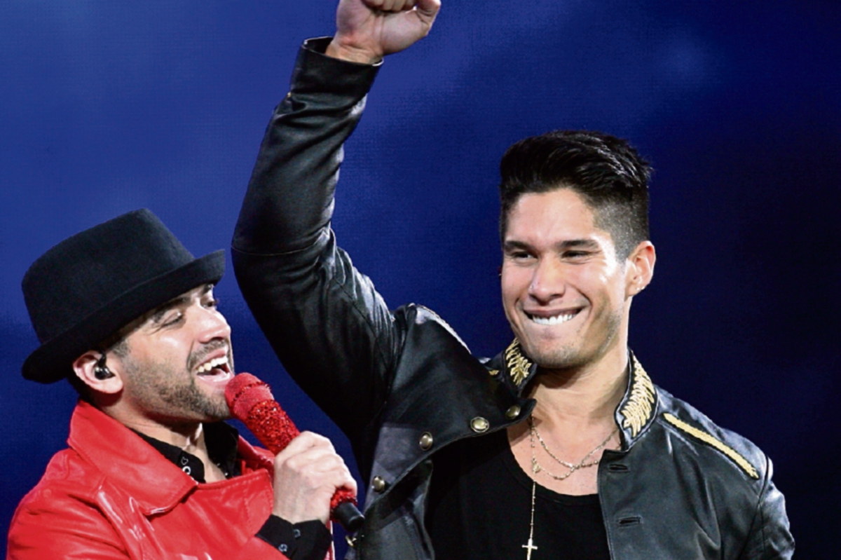 Chino & Nacho compiten en cuatro categorías, ente ellas mejor video musical. (Foto Prensa Libre: EFE)