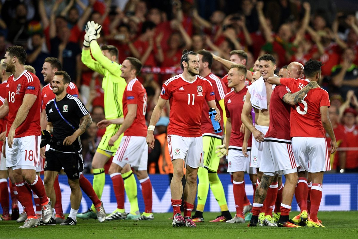Bale conllevó a Gales a sus primeros octavos de final en una Eurocopa. (Foto Prensa Libre: AFP)