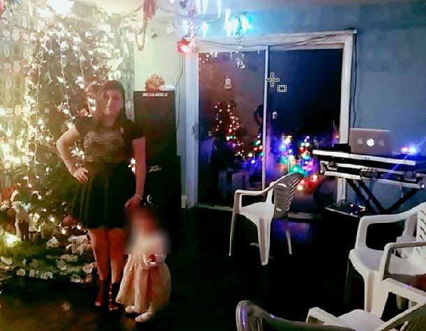 Fotografía que Lisbet Méndez publicó junto a su bebé de 1 año la madrugada del día que la mataron, en la que deseó a sus contactos "feliz Año Nuevo". (Foto tomada de Facebook)