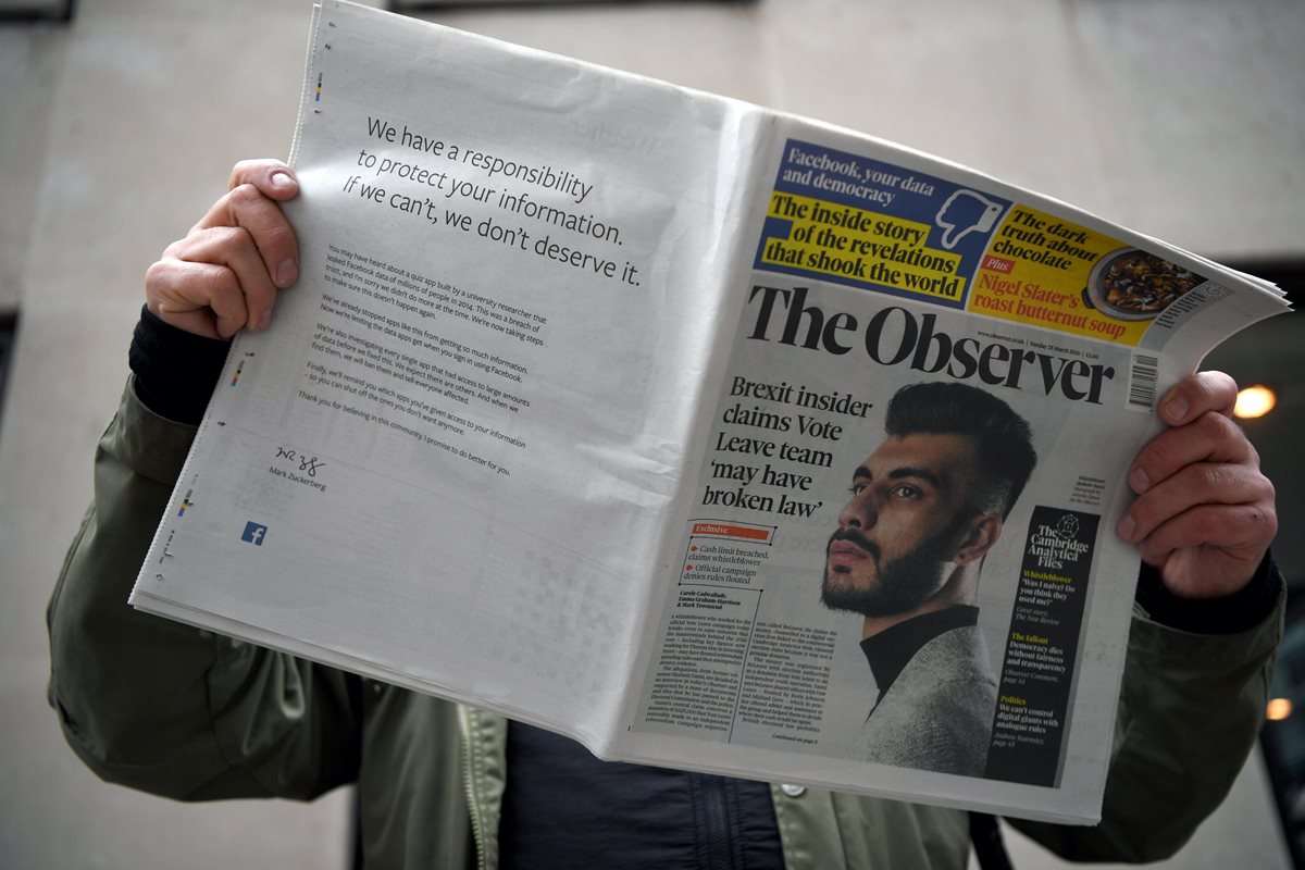 El diario británico The Observer publicó en su contraportada la disculpa de Marck Zuckerberg.