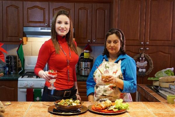 Marilyn Palacios, presentadora,  y  la chef Palmira de Cohn.
