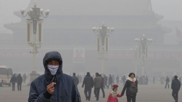 La contaminación del aire causa 6.5 millones de muertes cada año en el mundo.(AP).