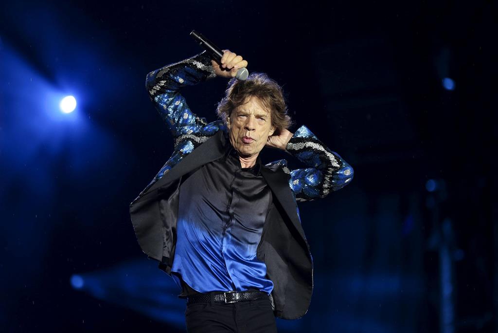 El vocalista y líder de la banda británica de rock Rolling Stones, Mick Jagger, ha sido padre por octava vez a los 73 años. (Foto Prensa Libre: EFE)