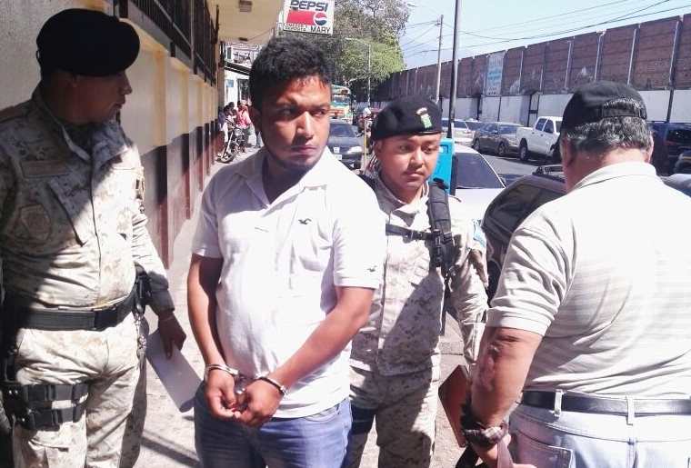 Wilson Amelio Gómez García, de 25 años, fue capturado en su vivienda en la aldea Los Pinos, Palín, Escuintla. (Foto Prensa Libre: Cortesía)