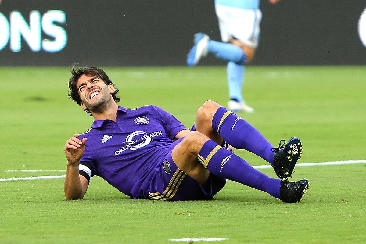 Orlando City no contará con su estrella Kaká durante unas seis semanas después que el mediocampista brasileño se lastimó la corva. (Foto Prensa Libre: AFP)