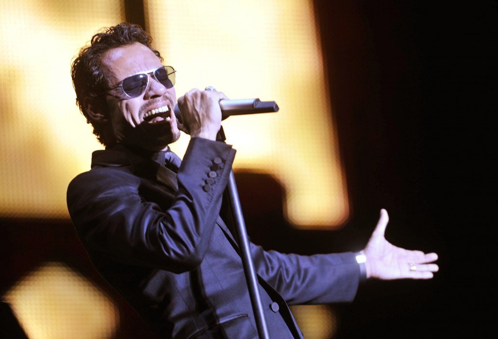 Marc Anthony continúa con su labor altruista. (Foto Prensa Libre: EFE)